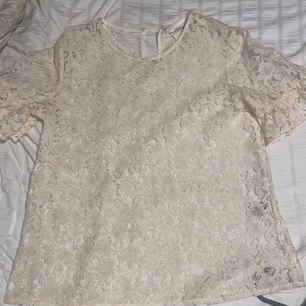 Floral mesh like top